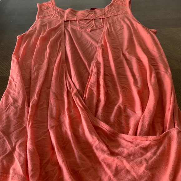 Element Top - Picture 10 of 11